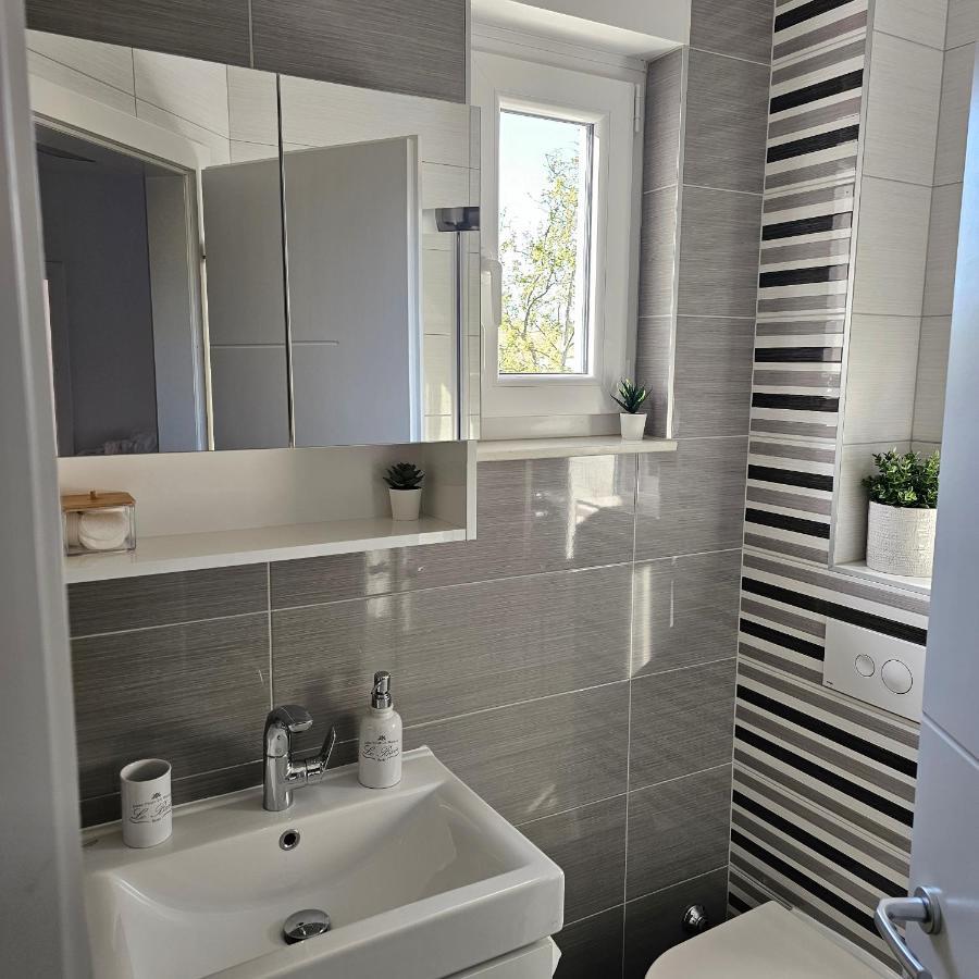 Apartman River Breeze Omiš Exteriör bild